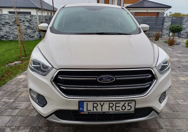 Ford Escape cena 56900 przebieg: 58000, rok produkcji 2019 z Ryki małe 22